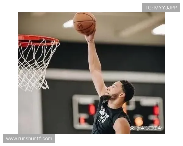 上海篮球队的速度之谜：如何在赛场上展现惊人反应与灵活性