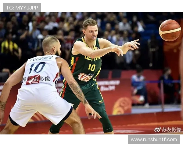 南京篮球队在世界杯预选赛中以70分高居积分榜首位展现强劲实力