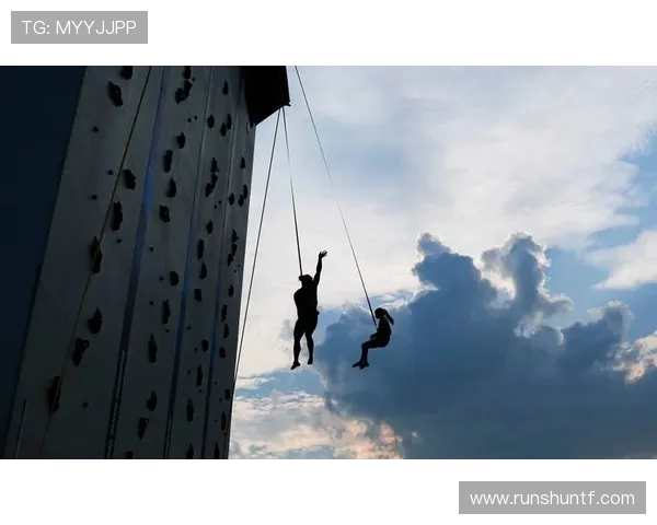 广州攀岩队与成都攀岩队赛后复盘意识碰撞的深度分析与反思 广州攀岩队与成都攀岩队赛后复盘意识碰撞的深度分析与反思