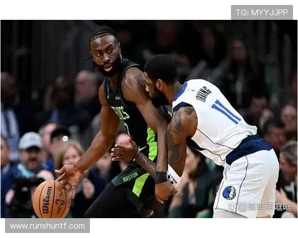 成都篮球队以82分领跑冠军赛积分榜展现强劲实力 成都篮球队以82分领跑冠军赛积分榜展现强劲实力