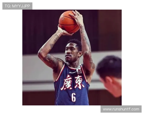 马尚布鲁克斯的篮球之路:从新秀到联盟明星的奋斗历程 马尚布鲁克斯的篮球之路:从新秀到联盟明星的奋斗历程